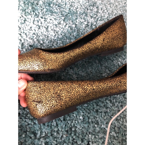 FOREVER21 POINTY FLATS - Picture 4 of 5